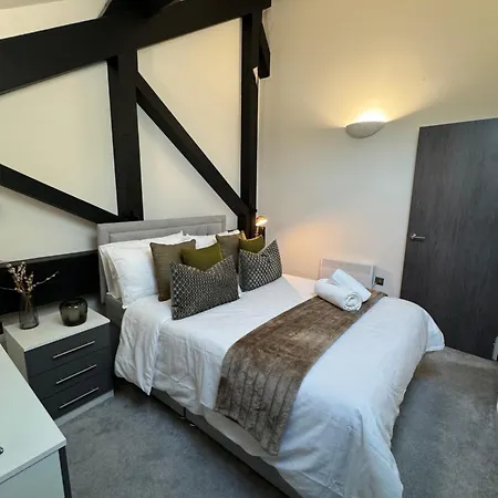 شقة Stylish 2 Bed - 24hr Check-in - Free Wifi, Netflix, Live Tv & Sports