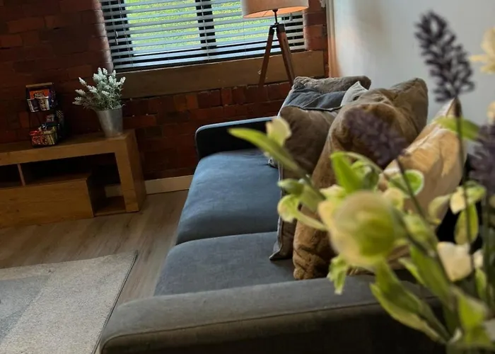 Stylish 2 Bed - 24hr Check-in - Free Wifi, Netflix, Live Tv & Sports * Bradford (West Yorkshire)